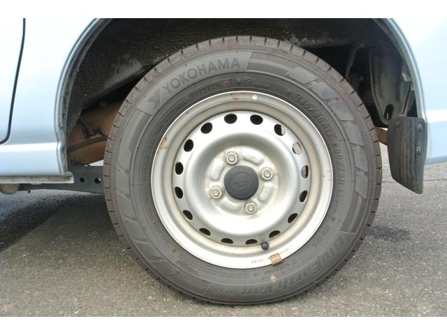 ハイゼットカーゴ ＤＸ　パートタイム４ＷＤ　パワーウィンドウ　キーレス　純正ナビ　フルセグテレビ　４速オートマ　Ｗエアバッグ　ＡＢＳ　ハイルーフ　両側スライドドア（54枚目）