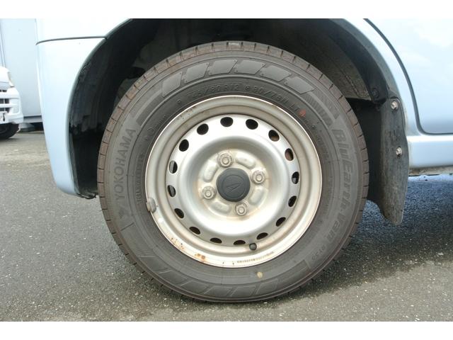 ハイゼットカーゴ ＤＸ　パートタイム４ＷＤ　パワーウィンドウ　キーレス　純正ナビ　フルセグテレビ　４速オートマ　Ｗエアバッグ　ＡＢＳ　ハイルーフ　両側スライドドア（55枚目）