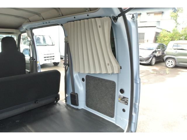 ハイゼットカーゴ ＤＸ　パートタイム４ＷＤ　パワーウィンドウ　キーレス　純正ナビ　フルセグテレビ　４速オートマ　Ｗエアバッグ　ＡＢＳ　ハイルーフ　両側スライドドア（76枚目）