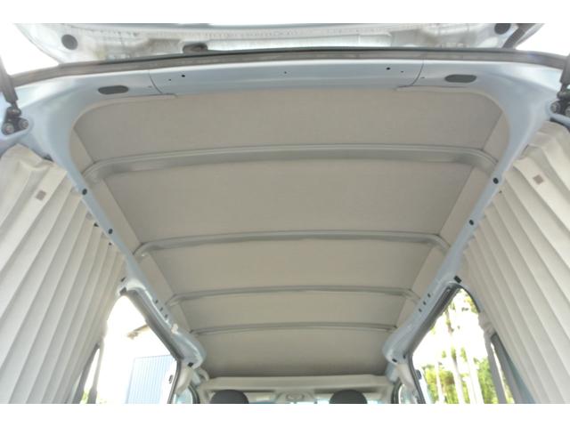 ハイゼットカーゴ ＤＸ　パートタイム４ＷＤ　パワーウィンドウ　キーレス　純正ナビ　フルセグテレビ　４速オートマ　Ｗエアバッグ　ＡＢＳ　ハイルーフ　両側スライドドア（79枚目）