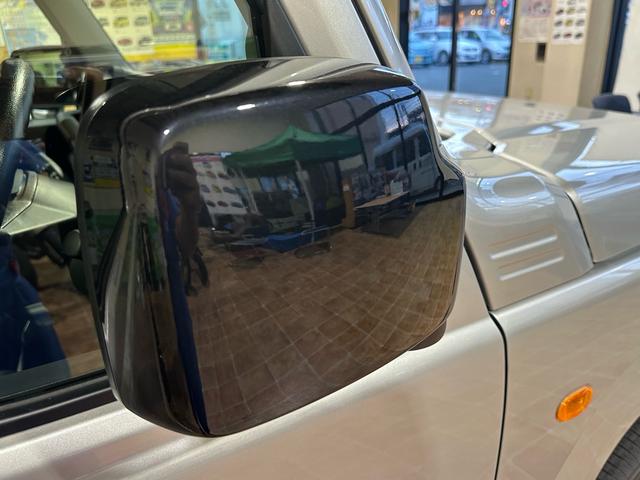 ジムニー ＸＬ　４ＷＤ　マニュアル（ＭＴ）　シートヒーター　クリアランスソナー　禁煙車	登録済み（届け出済み）未使用車　店内保管車　ターボ　ワンオーナー（8枚目）
