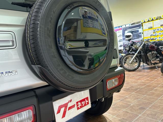 ジムニー ＸＬ　４ＷＤ　マニュアル（ＭＴ）　シートヒーター　クリアランスソナー　禁煙車	登録済み（届け出済み）未使用車　店内保管車　ターボ　ワンオーナー（11枚目）