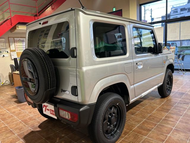 ジムニー ＸＬ　４ＷＤ　マニュアル（ＭＴ）　シートヒーター　クリアランスソナー　禁煙車	登録済み（届け出済み）未使用車　店内保管車　ターボ　ワンオーナー（12枚目）