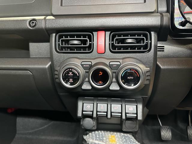 ジムニー ＸＬ　４ＷＤ　マニュアル（ＭＴ）　シートヒーター　クリアランスソナー　禁煙車	登録済み（届け出済み）未使用車　店内保管車　ターボ　ワンオーナー（30枚目）