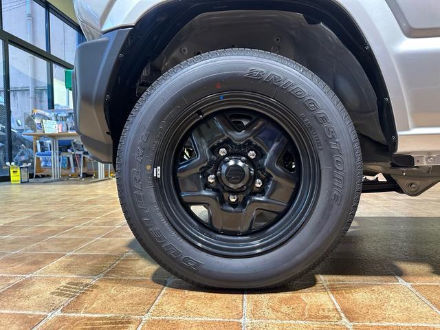ジムニー ＸＬ　４ＷＤ　マニュアル（ＭＴ）　シートヒーター　クリアランスソナー　禁煙車	登録済み（届け出済み）未使用車　店内保管車　ターボ　ワンオーナー（39枚目）