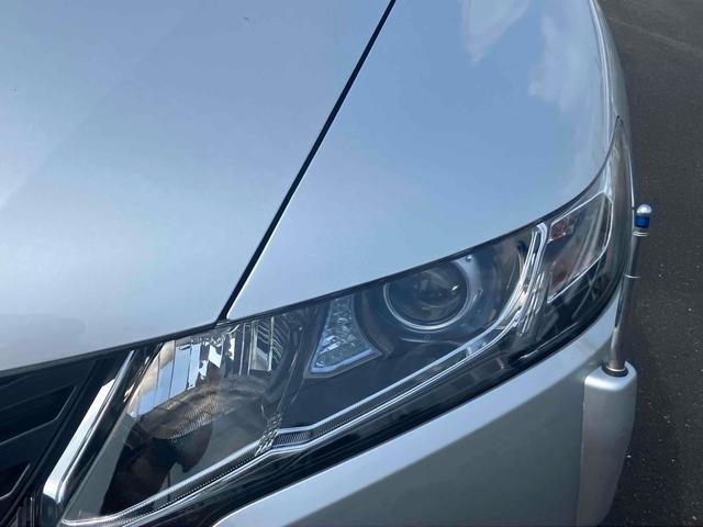 オデッセイ Ｍファインスピリット　全周囲カメラ　ナビ　ＨＩＤ　キーレスエントリー　電動格納ミラー　３列シート　ＣＶＴ　アルミホイール　ＣＤ　ＤＶＤ再生　Ｂｌｕｅｔｏｏｔｈ　盗難防止システム　衝突安全ボディ　ＡＢＳ　エアコン（7枚目）