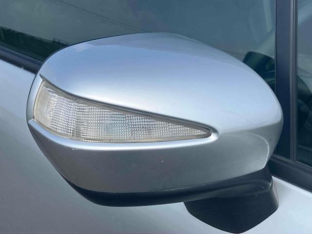 オデッセイ Ｍファインスピリット　全周囲カメラ　ナビ　ＨＩＤ　キーレスエントリー　電動格納ミラー　３列シート　ＣＶＴ　アルミホイール　ＣＤ　ＤＶＤ再生　Ｂｌｕｅｔｏｏｔｈ　盗難防止システム　衝突安全ボディ　ＡＢＳ　エアコン（10枚目）