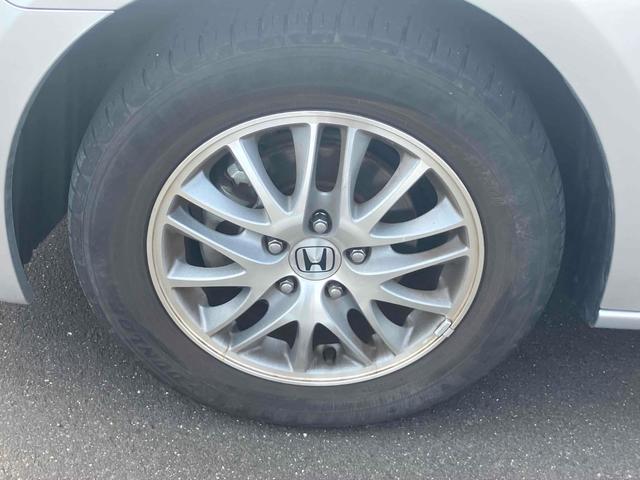 オデッセイ Ｍファインスピリット　全周囲カメラ　ナビ　ＨＩＤ　キーレスエントリー　電動格納ミラー　３列シート　ＣＶＴ　アルミホイール　ＣＤ　ＤＶＤ再生　Ｂｌｕｅｔｏｏｔｈ　盗難防止システム　衝突安全ボディ　ＡＢＳ　エアコン（26枚目）