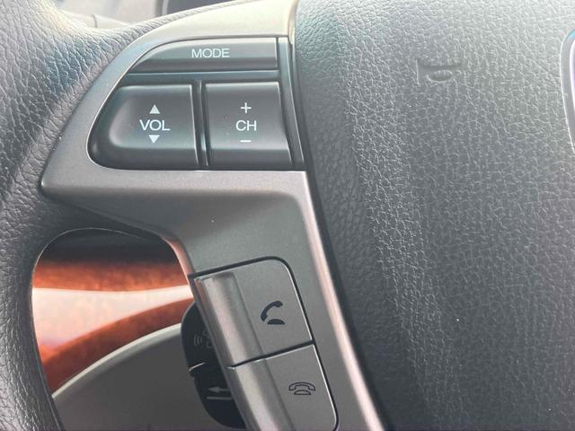 オデッセイ Ｍファインスピリット　全周囲カメラ　ナビ　ＨＩＤ　キーレスエントリー　電動格納ミラー　３列シート　ＣＶＴ　アルミホイール　ＣＤ　ＤＶＤ再生　Ｂｌｕｅｔｏｏｔｈ　盗難防止システム　衝突安全ボディ　ＡＢＳ　エアコン（34枚目）