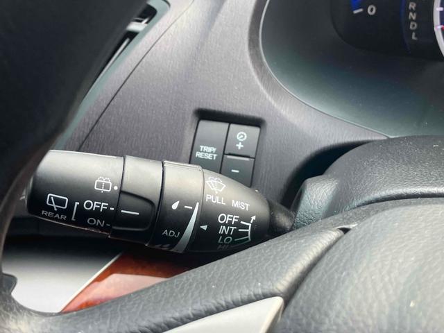 オデッセイ Ｍファインスピリット　全周囲カメラ　ナビ　ＨＩＤ　キーレスエントリー　電動格納ミラー　３列シート　ＣＶＴ　アルミホイール　ＣＤ　ＤＶＤ再生　Ｂｌｕｅｔｏｏｔｈ　盗難防止システム　衝突安全ボディ　ＡＢＳ　エアコン（36枚目）