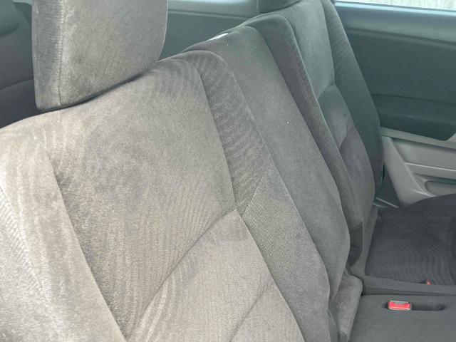 オデッセイ Ｍファインスピリット　全周囲カメラ　ナビ　ＨＩＤ　キーレスエントリー　電動格納ミラー　３列シート　ＣＶＴ　アルミホイール　ＣＤ　ＤＶＤ再生　Ｂｌｕｅｔｏｏｔｈ　盗難防止システム　衝突安全ボディ　ＡＢＳ　エアコン（52枚目）