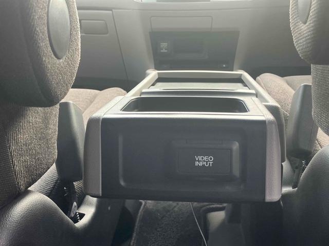 オデッセイ Ｍファインスピリット　全周囲カメラ　ナビ　ＨＩＤ　キーレスエントリー　電動格納ミラー　３列シート　ＣＶＴ　アルミホイール　ＣＤ　ＤＶＤ再生　Ｂｌｕｅｔｏｏｔｈ　盗難防止システム　衝突安全ボディ　ＡＢＳ　エアコン（55枚目）