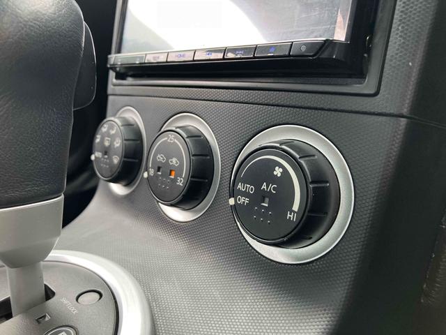 フェアレディＺ ロードスター　オープンカー　ＥＴＣ　バックカメラ　ナビ　ＨＩＤ　ＡＴ　キーレスエントリー　電動格納ミラー　アルミホイール　盗難防止システム　衝突安全ボディ　ＡＢＳ　Ｂｌｕｅｔｏｏｔｈ　エアコン　パワーステアリング（5枚目）
