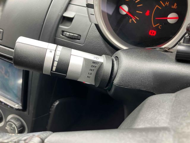 フェアレディＺ ロードスター　オープンカー　ＥＴＣ　バックカメラ　ナビ　ＨＩＤ　ＡＴ　キーレスエントリー　電動格納ミラー　アルミホイール　盗難防止システム　衝突安全ボディ　ＡＢＳ　Ｂｌｕｅｔｏｏｔｈ　エアコン　パワーステアリング（7枚目）
