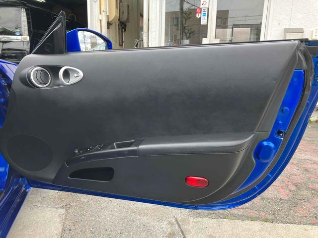 フェアレディＺ ロードスター　オープンカー　ＥＴＣ　バックカメラ　ナビ　ＨＩＤ　ＡＴ　キーレスエントリー　電動格納ミラー　アルミホイール　盗難防止システム　衝突安全ボディ　ＡＢＳ　Ｂｌｕｅｔｏｏｔｈ　エアコン　パワーステアリング（32枚目）