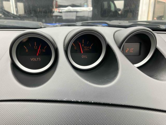 フェアレディＺ ロードスター　オープンカー　ＥＴＣ　バックカメラ　ナビ　ＨＩＤ　ＡＴ　キーレスエントリー　電動格納ミラー　アルミホイール　盗難防止システム　衝突安全ボディ　ＡＢＳ　Ｂｌｕｅｔｏｏｔｈ　エアコン　パワーステアリング（39枚目）