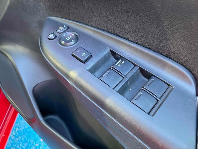 フィットハイブリッド Ｆパッケージ　ハイブリッド　ＥＴＣ　バックカメラ　ナビ　ＴＶ　スマートキー　電動格納ミラー　ＡＴ　盗難防止システム　衝突安全ボディ　ＣＤ　ＵＳＢ　ミュージックプレイヤー接続可　Ｂｌｕｅｔｏｏｔｈ　ＡＢＳ　ＥＳＣ（11枚目）