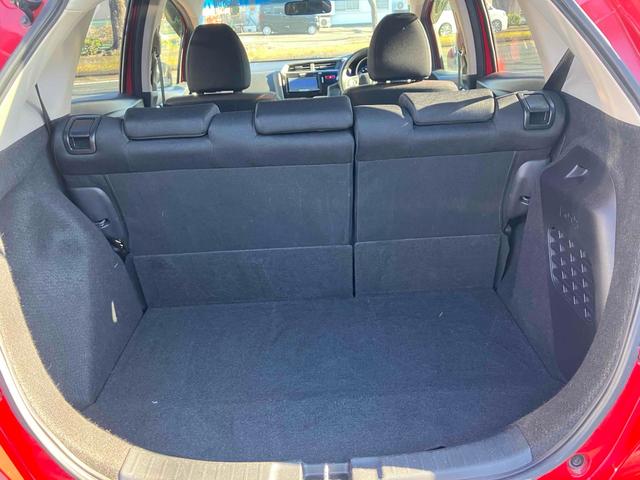 フィットハイブリッド Ｆパッケージ　ハイブリッド　ＥＴＣ　バックカメラ　ナビ　ＴＶ　スマートキー　電動格納ミラー　ＡＴ　盗難防止システム　衝突安全ボディ　ＣＤ　ＵＳＢ　ミュージックプレイヤー接続可　Ｂｌｕｅｔｏｏｔｈ　ＡＢＳ　ＥＳＣ（19枚目）