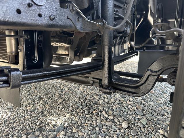 デュトロ 　２ｔ　平ボディ　ワイド超ロング　アイドリングストップ車　左電動格納ミラー　５Ｍ超ロングボディ　ＰＣＳ　ＥＳスタート　車線逸脱警報装置　荷台内寸長５，０００ｍｍ　幅１，９００ｍｍ（34枚目）