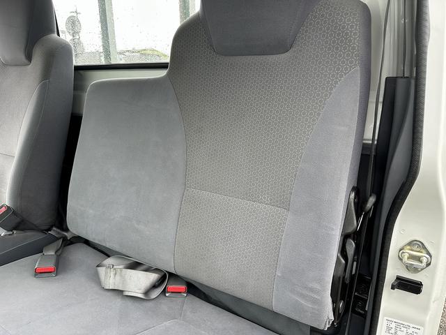 タイタントラック 　ＥＴＣ／ＡＳＲ／左電動格納ミラー／パイオニア製社外ナビ／Ｂｌｕｅｔｏｏｔｈ　Ａｕｄｉｏ／アイドリングストップ／フォグランプ付／リアダブルタイヤ／ミックスタイヤ装備（39枚目）