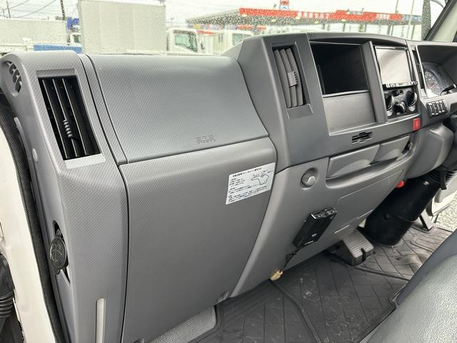 タイタントラック 　ＥＴＣ／ＡＳＲ／左電動格納ミラー／パイオニア製社外ナビ／Ｂｌｕｅｔｏｏｔｈ　Ａｕｄｉｏ／アイドリングストップ／フォグランプ付／リアダブルタイヤ／ミックスタイヤ装備（43枚目）
