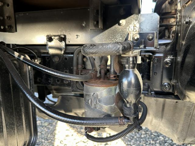 アトラストラック ２ｔ積載／全低床／フルハーフ製アルミバン　ＰＳ／ＰＷ／ＡＢＳ／ＥＴＣ／ＥＨＳ／バックモニター／サイドマーカー／左電動格納ミラー／フルハーフ（ＤＮＫ－Ｔ３ＤＲ０１９）／メッキグリル／カラーバンパー（24枚目）