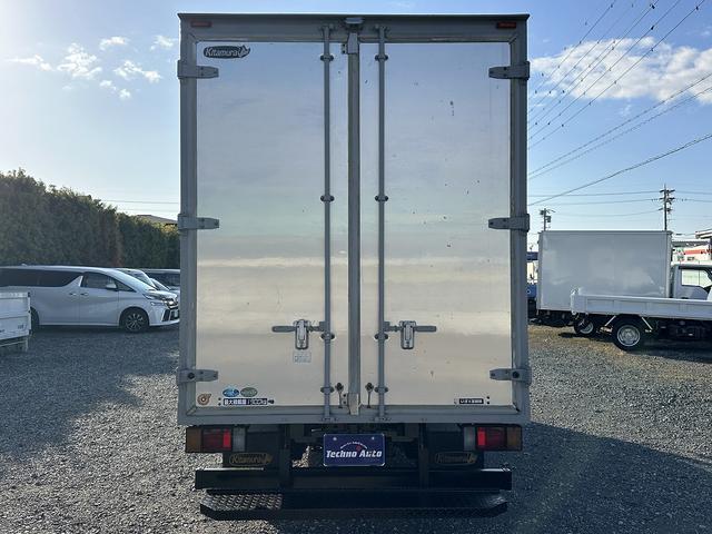 エルフトラック 全低床／アルミバン　１．９ｔ積載／標準セミロング／ＡＢＳ／ＡＳＲ／サイドドア付／バックカメラ／フォグランプ／サイドマーカー／アイドリングストップ／左電動格納ミラー（3枚目）