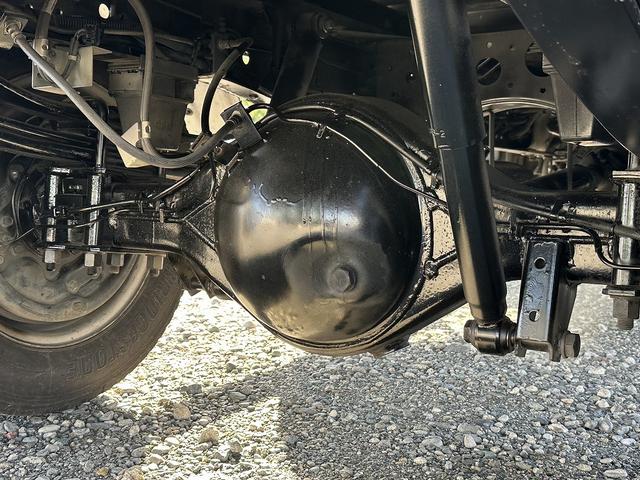 エルフトラック 全低床／アルミバン　１．９ｔ積載／標準セミロング／ＡＢＳ／ＡＳＲ／サイドドア付／バックカメラ／フォグランプ／サイドマーカー／アイドリングストップ／左電動格納ミラー（31枚目）