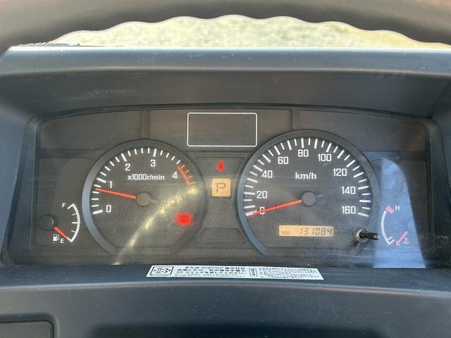 エルフトラック 全低床／アルミバン　１．９ｔ積載／標準セミロング／ＡＢＳ／ＡＳＲ／サイドドア付／バックカメラ／フォグランプ／サイドマーカー／アイドリングストップ／左電動格納ミラー（45枚目）