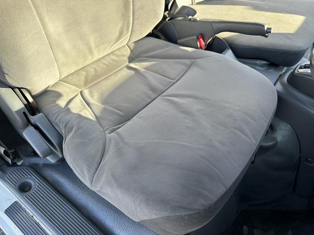 エルフトラック 全低床／アルミバン　１．９ｔ積載／標準セミロング／ＡＢＳ／ＡＳＲ／サイドドア付／バックカメラ／フォグランプ／サイドマーカー／アイドリングストップ／左電動格納ミラー（48枚目）