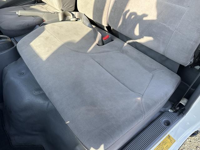 エルフトラック 全低床／アルミバン　１．９ｔ積載／標準セミロング／ＡＢＳ／ＡＳＲ／サイドドア付／バックカメラ／フォグランプ／サイドマーカー／アイドリングストップ／左電動格納ミラー（51枚目）