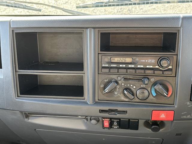 エルフトラック 全低床／アルミバン　１．９ｔ積載／標準セミロング／ＡＢＳ／ＡＳＲ／サイドドア付／バックカメラ／フォグランプ／サイドマーカー／アイドリングストップ／左電動格納ミラー（59枚目）