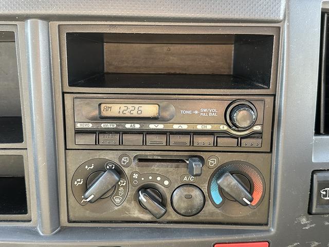 エルフトラック 全低床／アルミバン　１．９ｔ積載／標準セミロング／ＡＢＳ／ＡＳＲ／サイドドア付／バックカメラ／フォグランプ／サイドマーカー／アイドリングストップ／左電動格納ミラー（60枚目）