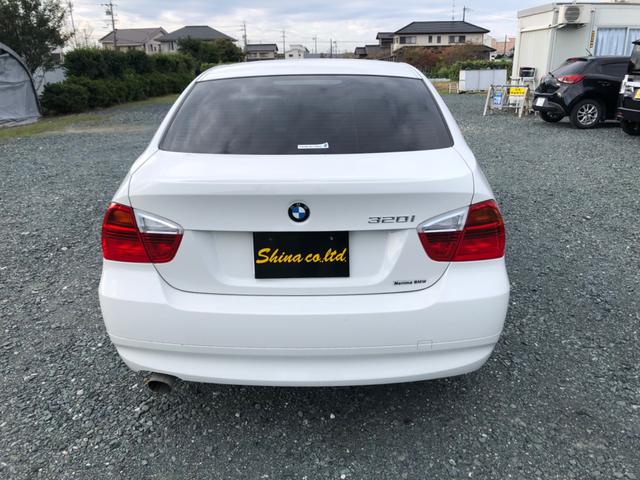 ３シリーズ ３２０ｉ（18枚目）