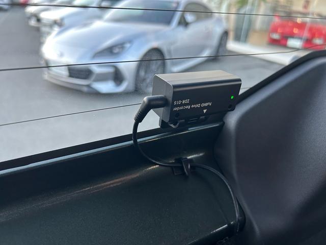 �O��h���C�u���R�[�_�[�t��