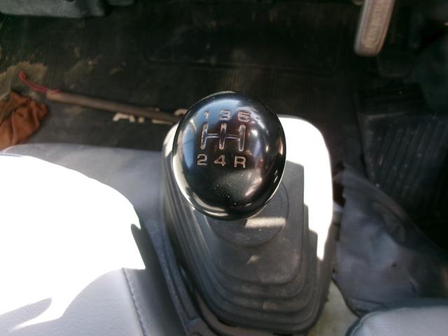 アトラストラック  4WD MT 後輪ダブル エアコン(5枚目)