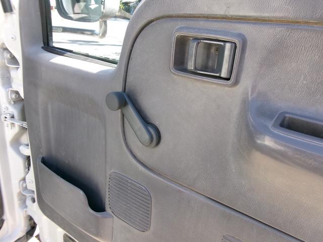 アトラストラック  4WD MT 後輪ダブル エアコン(9枚目)