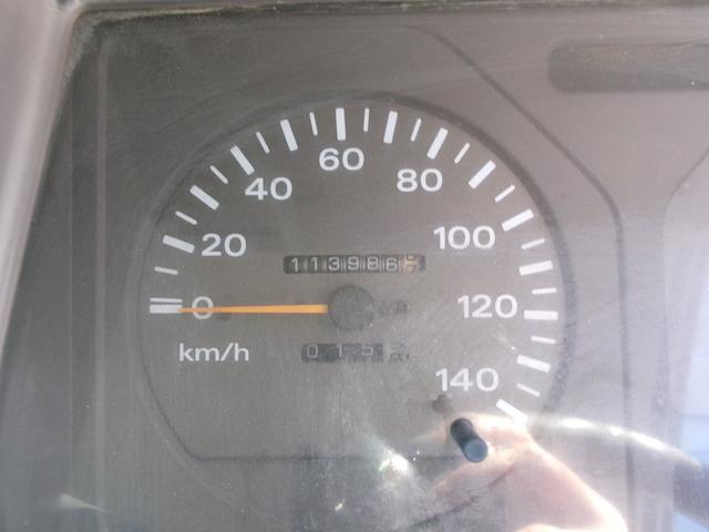 アトラストラック  4WD MT 後輪ダブル エアコン(28枚目)