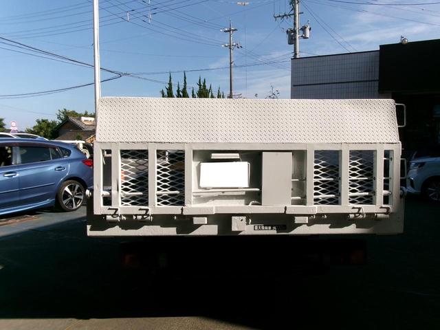 キャンター 　トラック　ＭＴ　後輪ダブル　ＥＴＣ　電動格納ミラー　エアコン　パワーウィンドウ（11枚目）