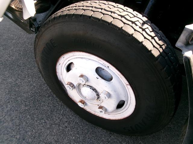 キャンター 　トラック　ＭＴ　後輪ダブル　ＥＴＣ　電動格納ミラー　エアコン　パワーウィンドウ（25枚目）