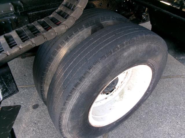 キャンター 　トラック　ＭＴ　後輪ダブル　ＥＴＣ　電動格納ミラー　エアコン　パワーウィンドウ（28枚目）