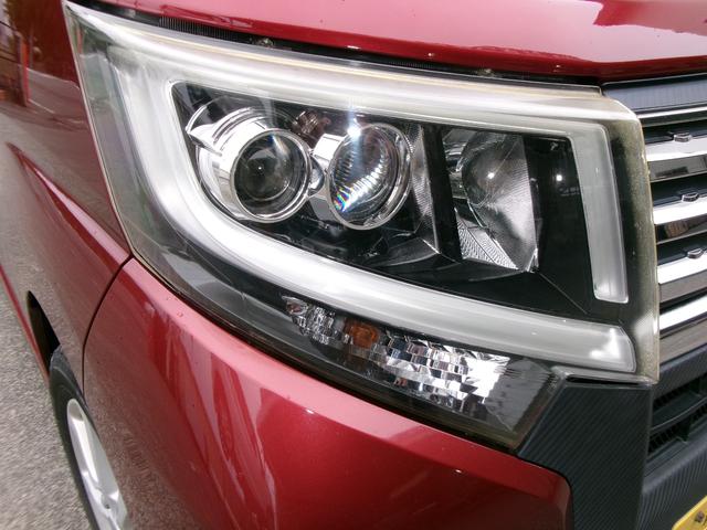 ムーヴ カスタム　Ｘ　ＬＥＤヘッドランプ　スマートキー　アイドリングストップ　ＣＶＴ　盗難防止システム　ＡＢＳ　ＥＳＣ　アルミホイール　衝突安全ボディ　エアコン　パワーステアリング　パワーウィンドウ　運転席エアバッグ（13枚目）