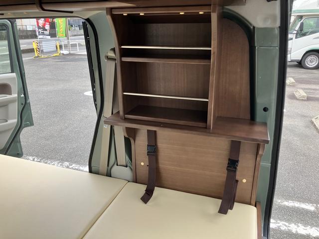 エブリイ ジョインターボ　４ＷＤ　両側オートスライドドア　Ｐスタート　軽キャンパーちょいＣａｍ豊　特別色架装　１０５Ａｈサブバッテリー電源システム　６００Ｗインバーター　走行充電＆外部１００Ｖ充電　１８０Ｗソーラー　サイドオーニング　キャリア　ナビ＆ＥＴＣ　バックカメラ（32枚目）