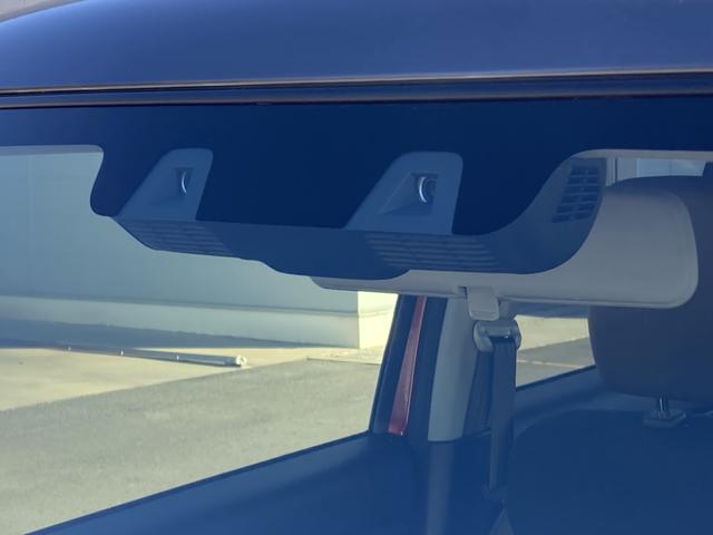 クロスビー HYBRID MZブラウンアクセントP&全方位モニタ用カメラ オートライト バックカメラ プッシュスタート シートヒーター オートエアコン スズキセーフティーサポート 衝突被害軽減システム アイドリングストップ 横滑り防止機能 衝突安全ボディ 盗難防止システム(10枚目)