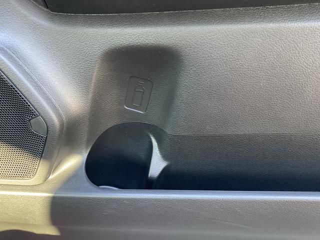 クロスビー HYBRID MZブラウンアクセントP&全方位モニタ用カメラ オートライト バックカメラ プッシュスタート シートヒーター オートエアコン スズキセーフティーサポート 衝突被害軽減システム アイドリングストップ 横滑り防止機能 衝突安全ボディ 盗難防止システム(38枚目)