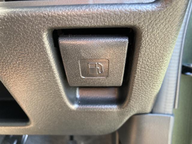 ハスラー ＨＹＢＲＩＤ　Ｘターボ　オートライト　バックカメラ　Ｂｌｕｅｔｏｏｔｈ　純正ナビ　プッシュスタート　シートヒーター　オートエアコン　スズキセーフティーサポート　アイドリングストップ　横滑り防止機能　衝突安全ボディ（42枚目）