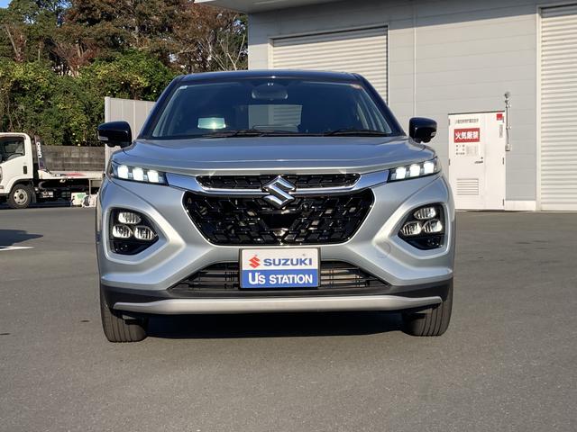 フロンクス 全方位モニター付ナビゲーション KeePer施工車 バックカメラ オートライト Bluetooth 純正ナビ プッシュスタート シートヒーター オートエアコン スズキセーフティーサポート 衝突被害軽減システム 横滑り防止機能 衝突安全ボディ(2枚目)