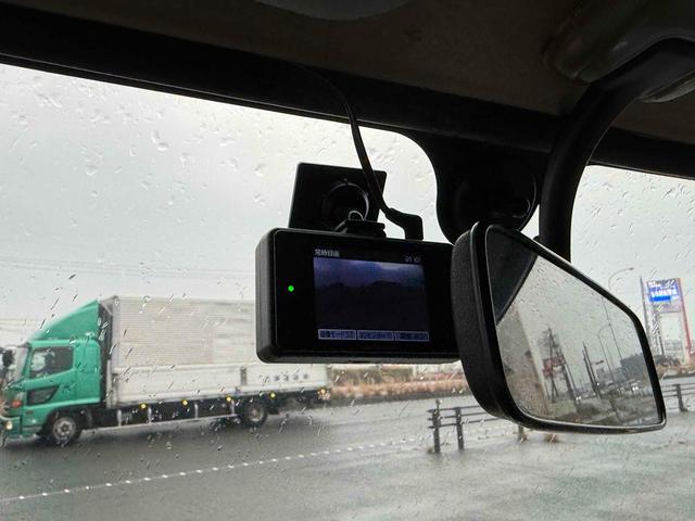 デュトロ 　深箱ダンプ　トラック　ＭＴ　ドライブレコーダー　ＥＴＣ　アイドリングストップ　エアコン　パワーステアリング　パワーウィンドウ　運転席エアバッグ（25枚目）