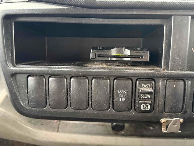 デュトロ 　深箱ダンプ　トラック　ＭＴ　ドライブレコーダー　ＥＴＣ　アイドリングストップ　エアコン　パワーステアリング　パワーウィンドウ　運転席エアバッグ（27枚目）