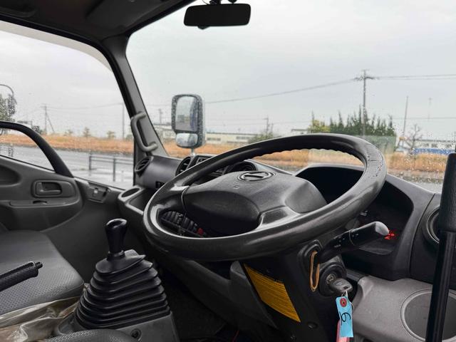 デュトロ 　深箱ダンプ　トラック　ＭＴ　ドライブレコーダー　ＥＴＣ　アイドリングストップ　エアコン　パワーステアリング　パワーウィンドウ　運転席エアバッグ（34枚目）